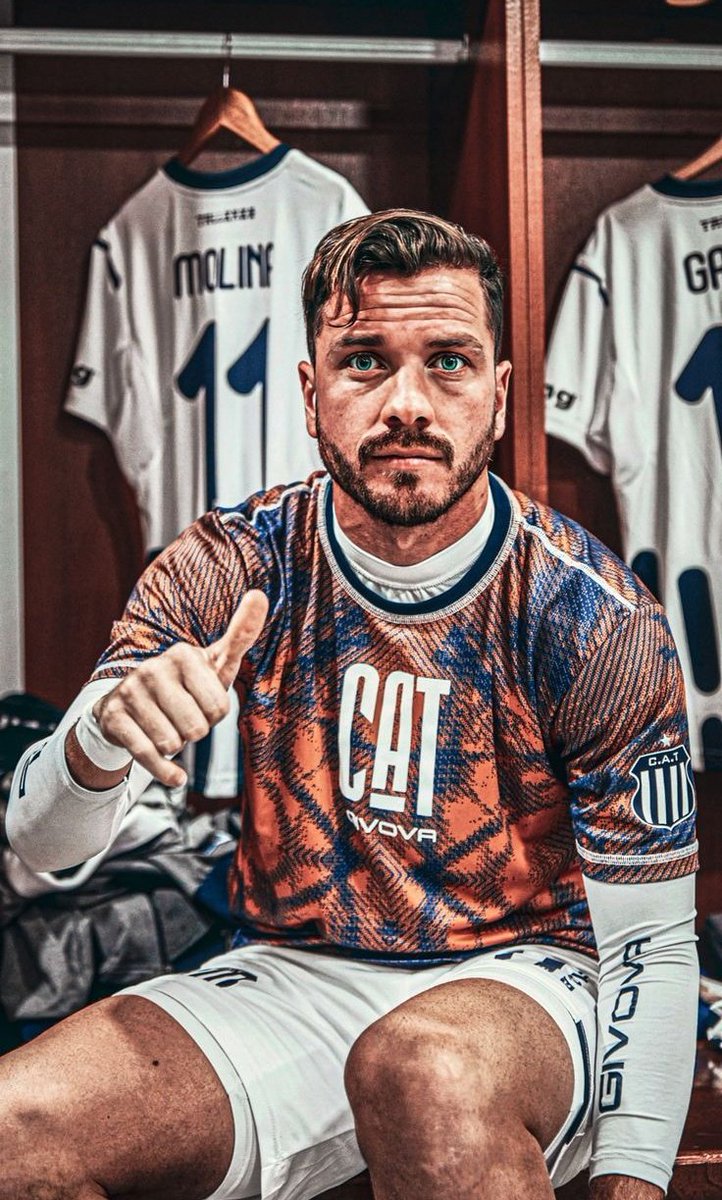 Seguirán escupiendo para arriba, pero la vida siempre los va a ajusticiar contra un matador, no safas de tu historia belgrano, cagón e hijo del CLUB ATLÉTICO TALLERES.