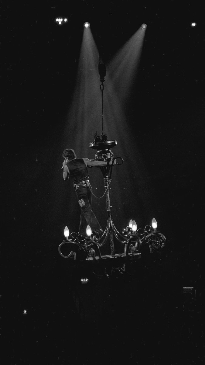 eddiebarnes's tweet image. Benson Boone | Belfast