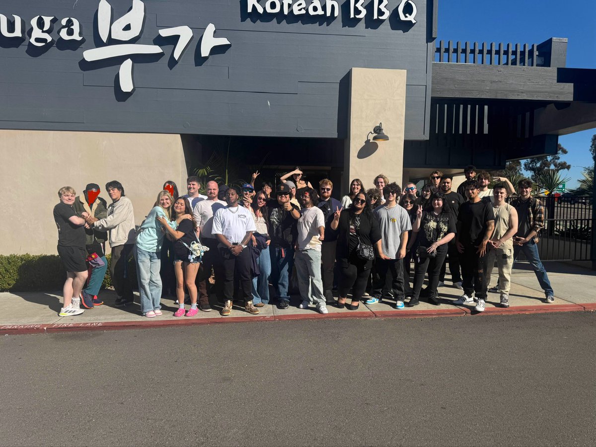 Voidane3's tweet photo. Had a blast with everyone at San Diego and twitch con I love you guys! https://t.co/f1VrOQ2Z6f