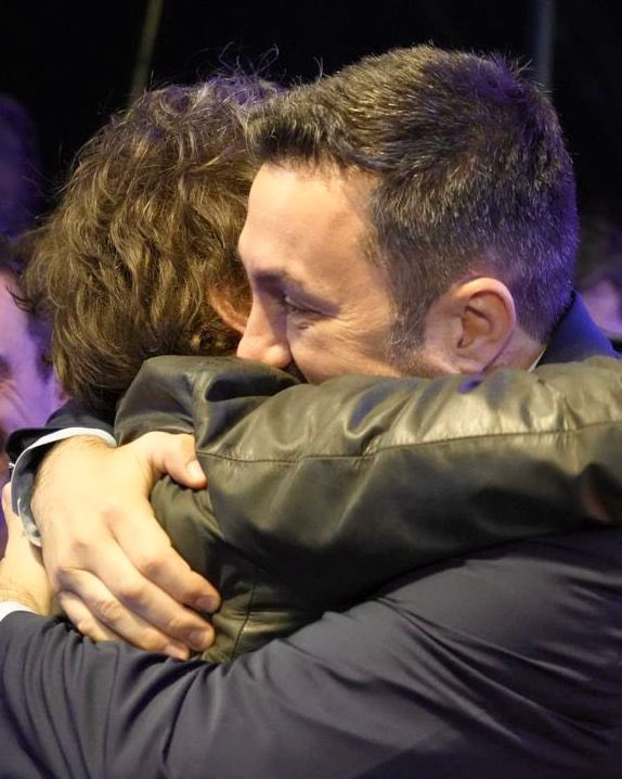 Gracias Presidente <a href="/JMilei/">Javier Milei</a> por demostrar que con decisión y coraje se puede cambiar la historia. En menos de dos años, sacamos a 12 millones de argentinos de la pobreza y eliminamos el flagelo de la inflación que destruyó el bolsillo y la esperanza de millones de argentinos