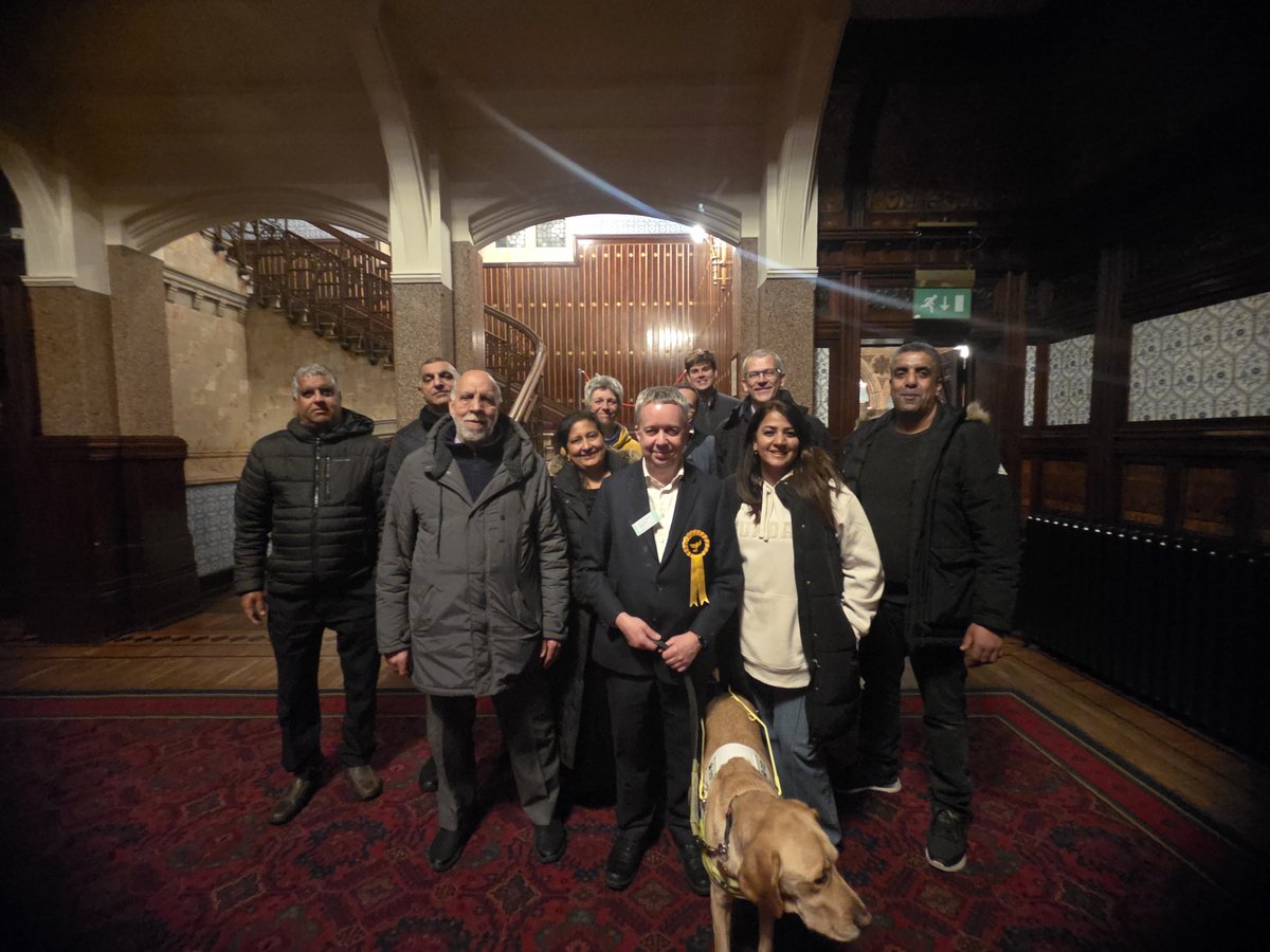 baber007's tweet image. 🌟 Big win in Moseley! 🌟
Huge congrats to Cllr Philip Mills on a fantastic Lib Dem victory, joining Cllr Izzy Knowles representing our amazing community. 💛
Thank you Moseley — change is coming! 🌻

#MoseleyByElection #LibDems #Birmingham #IzzyKnowles