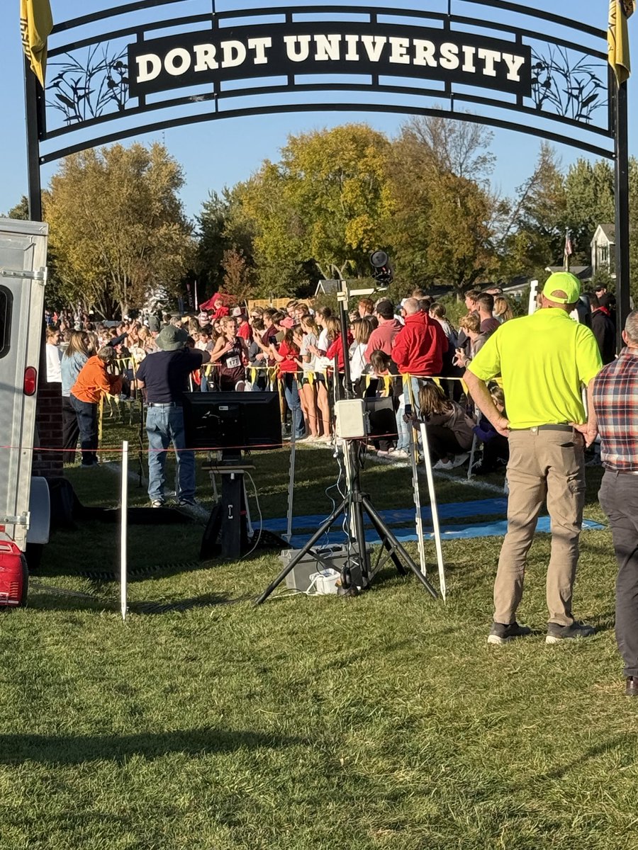 wolfpack_wc's tweet image. Ian Ten Napel 🔜 State Qualifying Meet Champion! #WolfpackEdge
Congrats Ian, Coach Bierma, Coach Van Den Top, & team! A great day for the Pack!! 🐺🏃