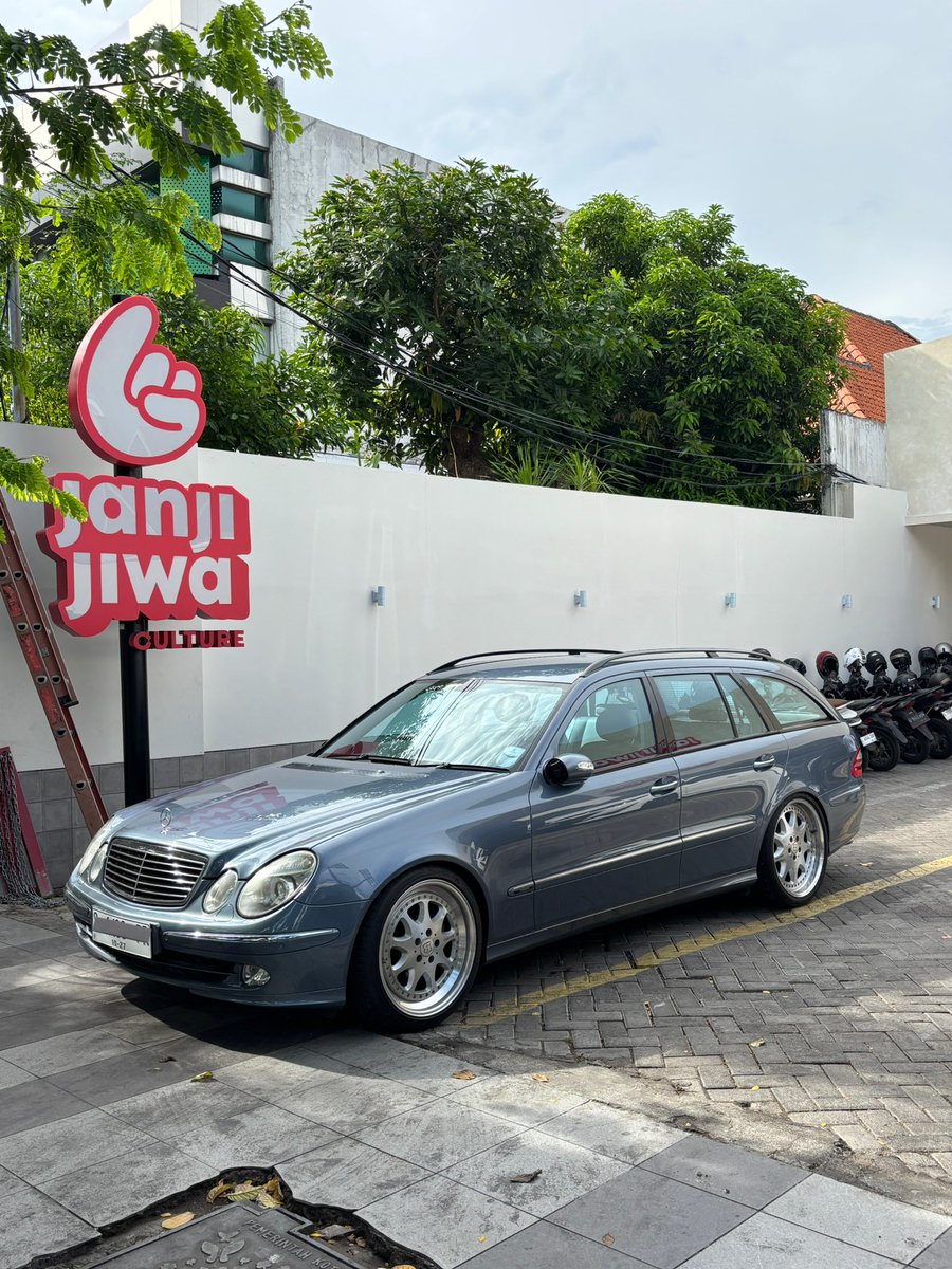 #OldButGold manis banget astaga