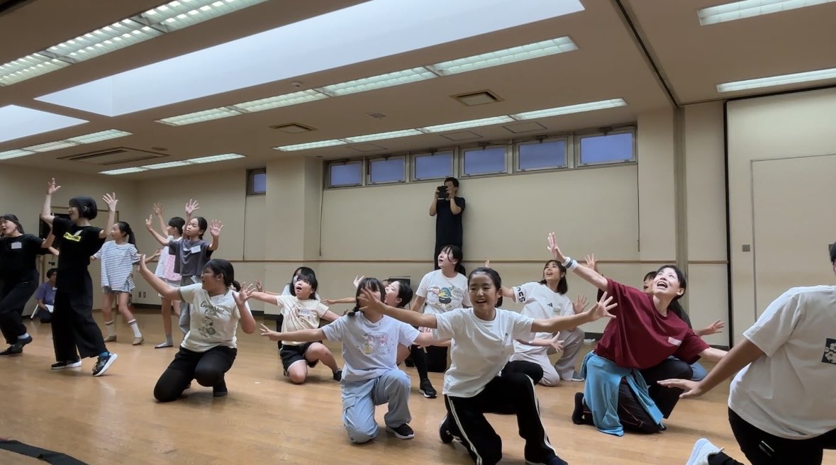 koshigayan's tweet photo. 公演まで、あと10日！

毎日の稽古、
できなかったことができるようになる！
心が通じ合う瞬間がある！
仲間がいるからできることがある！

そのために、自分と向き合う。

#劇団コシガヤン
#彩郷戦士コシガヤン
#創立10周年記念公演 https://t.co/HSqEIGM6Bg