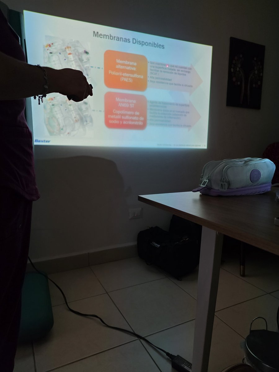 Clase con los residentes de medicina interna sobre TRRC

💪