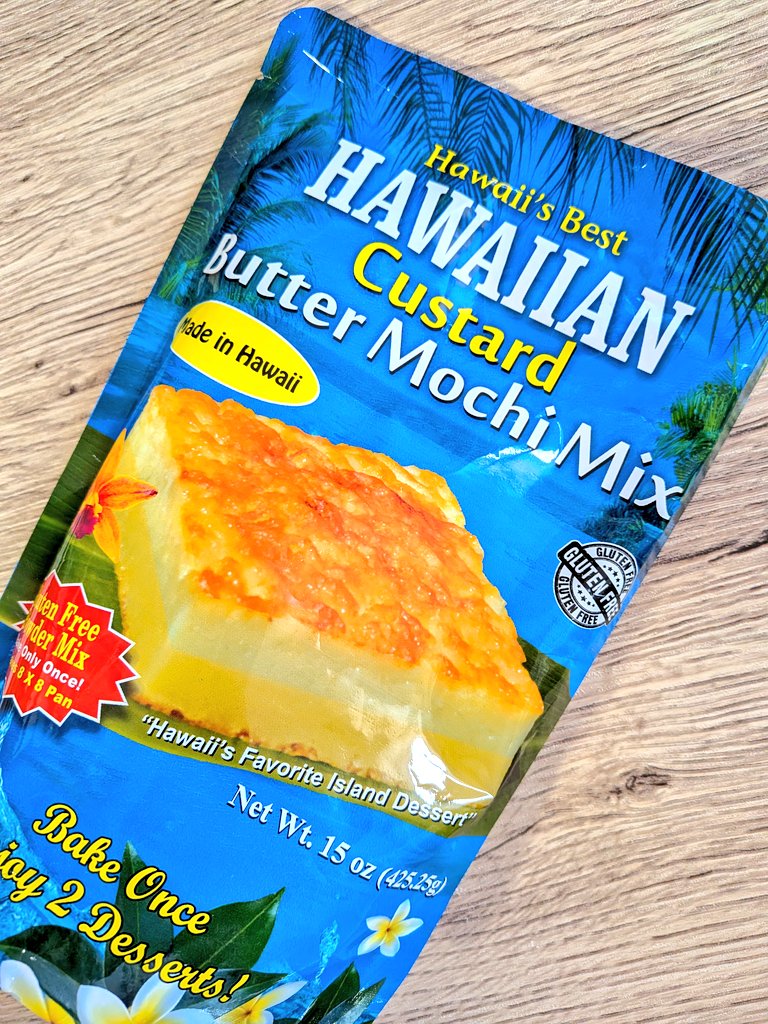 英国マダムがご友人の米国マダム
からグルテンフリー菓子キットを
頂戴したそうで、
『モチって書いてあるから貴女が
作るべきだわ♥私は小麦が大好き
な国の血だもの』と
小粋な？英国ジョーク混じりで
下さいました😽🙏
ありがとうございます