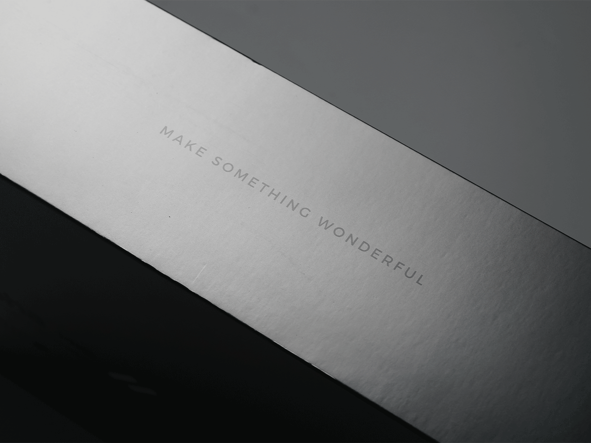 Digi_Aesth's tweet image. Unveil the package, where light and sound greet each other for the first time.

#UnboxingRitual #DeskSetupGoals #TechGadgets