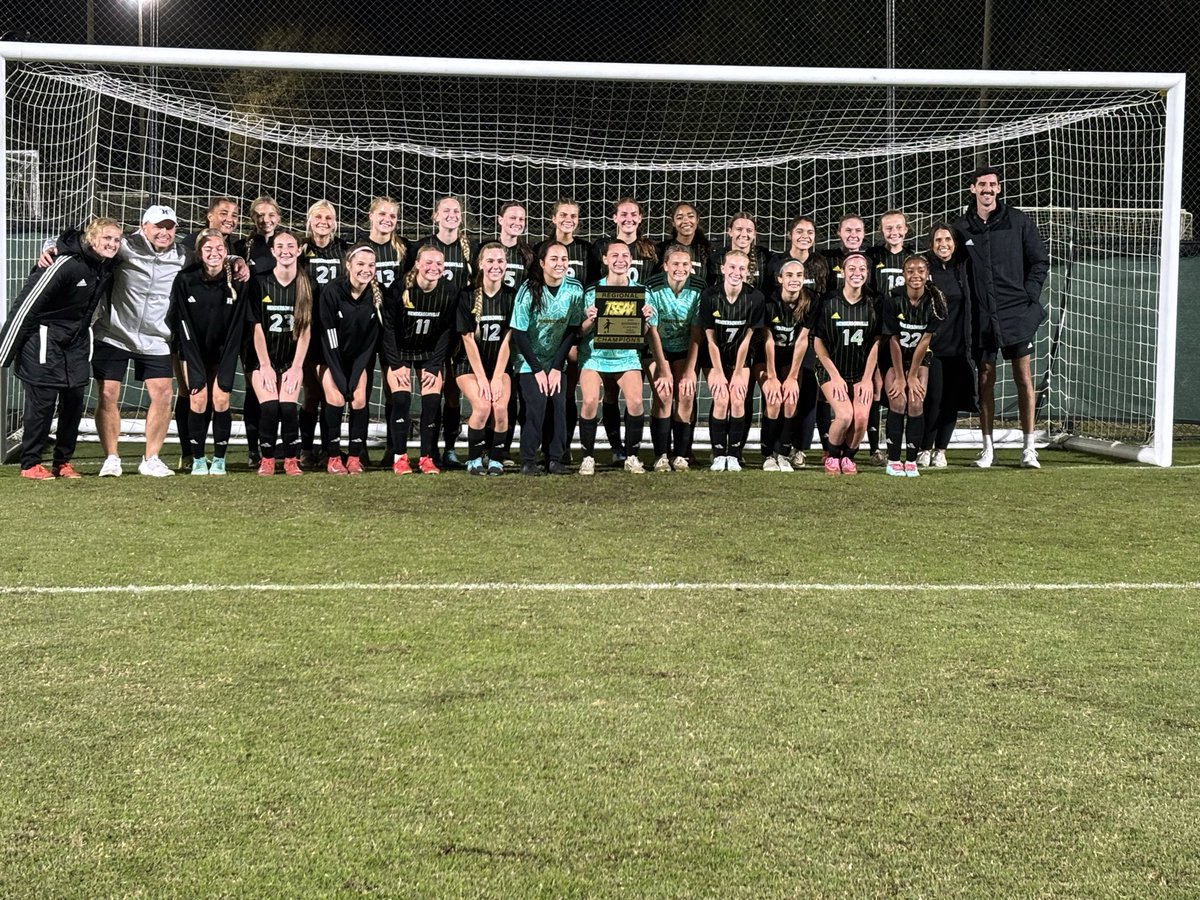 Your Class AAA REGION 6 Champions!! Lady Commandos win 2-0 against Gallatin!  Congrats Lady Commandos!!
