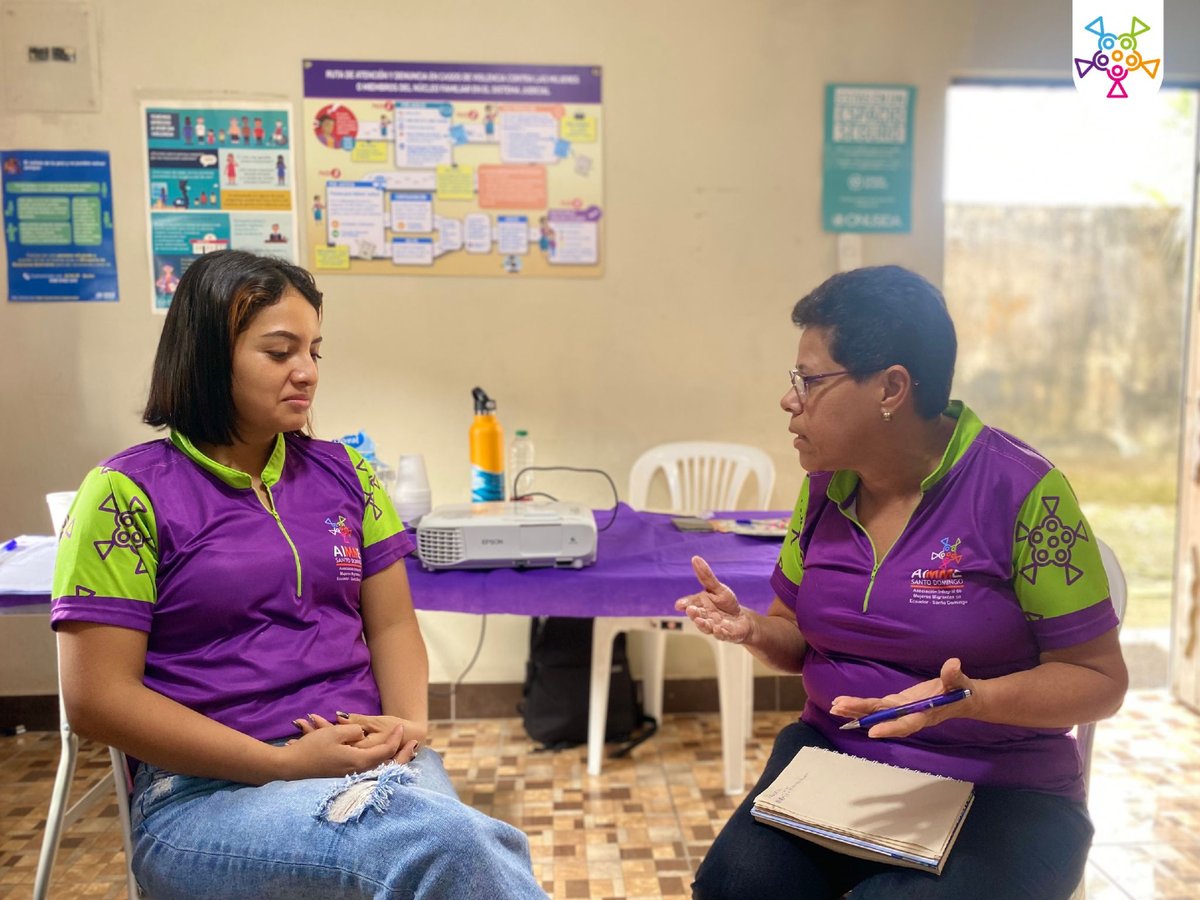AimmeSd's tweet photo. Cerramos el taller “Cuidado a la Cuidadora”, un espacio que nos permitió reflexionar, aprender y fortalecernos como mujeres que acompañamos a otras mujeres. Agradecemos a la Cooperación Alemana para el Desarrollo, implementada por GIZ, por brindarnos este espacio. 
#AIMME https://t.co/zhlvi4JYTf