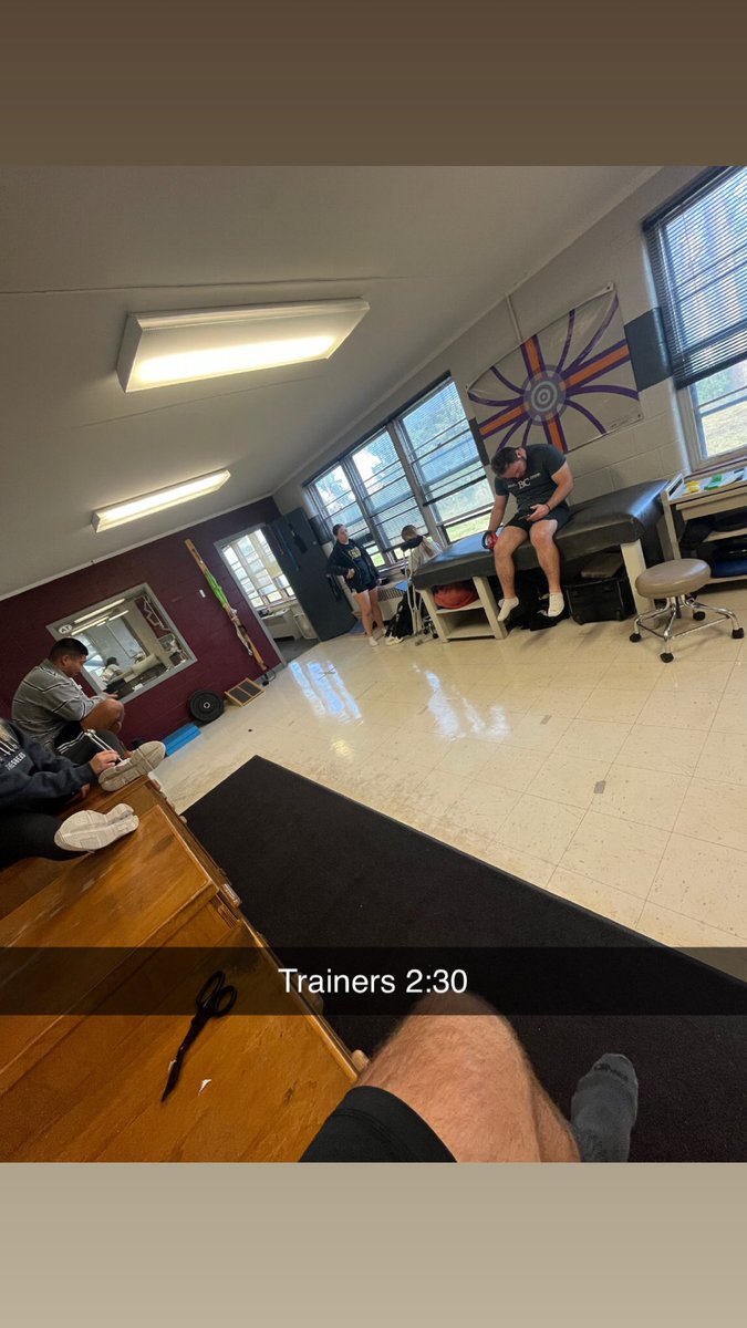 RollThreshers's tweet photo. Day in the life of a BC football player PT2 #RollOn @jwlawson1 @Taggart_Brown @CoachMillerBC @SmithInspire @CoachTizzy @TheTerryCook @teeterf @Coach_CWright_ @jdeddy20 https://t.co/MeAAQmP2EN