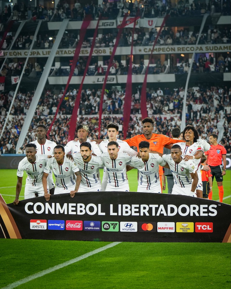 Palmeiras es el equipo más costoso del continente. Su plantel está valorado en 220 millones de euros. 

Pues hoy, en la ida de semifinales de Libertadores, Liga Universitaria de Quito, cuyo plantel vale 20 millones de euros, le ganó por 3-0. 

La bendita. La gloriosa