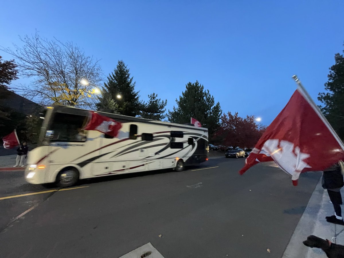 CougfanCOM's tweet photo. Finally, they’re back home! #GoCougs #Wazzu #PullmanBCT https://t.co/2kFjlpjILg