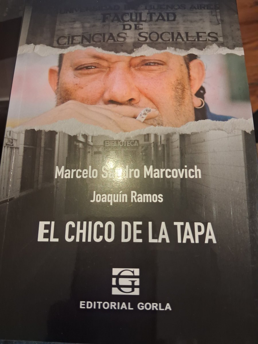 Hoy en #FSOC homenajeamos a Marcelo Sandro Marcovich, "Marcelito", a todos se nos cayó un lagrimón, con las impecables palabras de Lucas Rubinich y Joaquín Ramos. Sociales es así, mucho más que sus clases. Marcelito frecuentó MT desde que yo era estudiante. Vivió en la calle