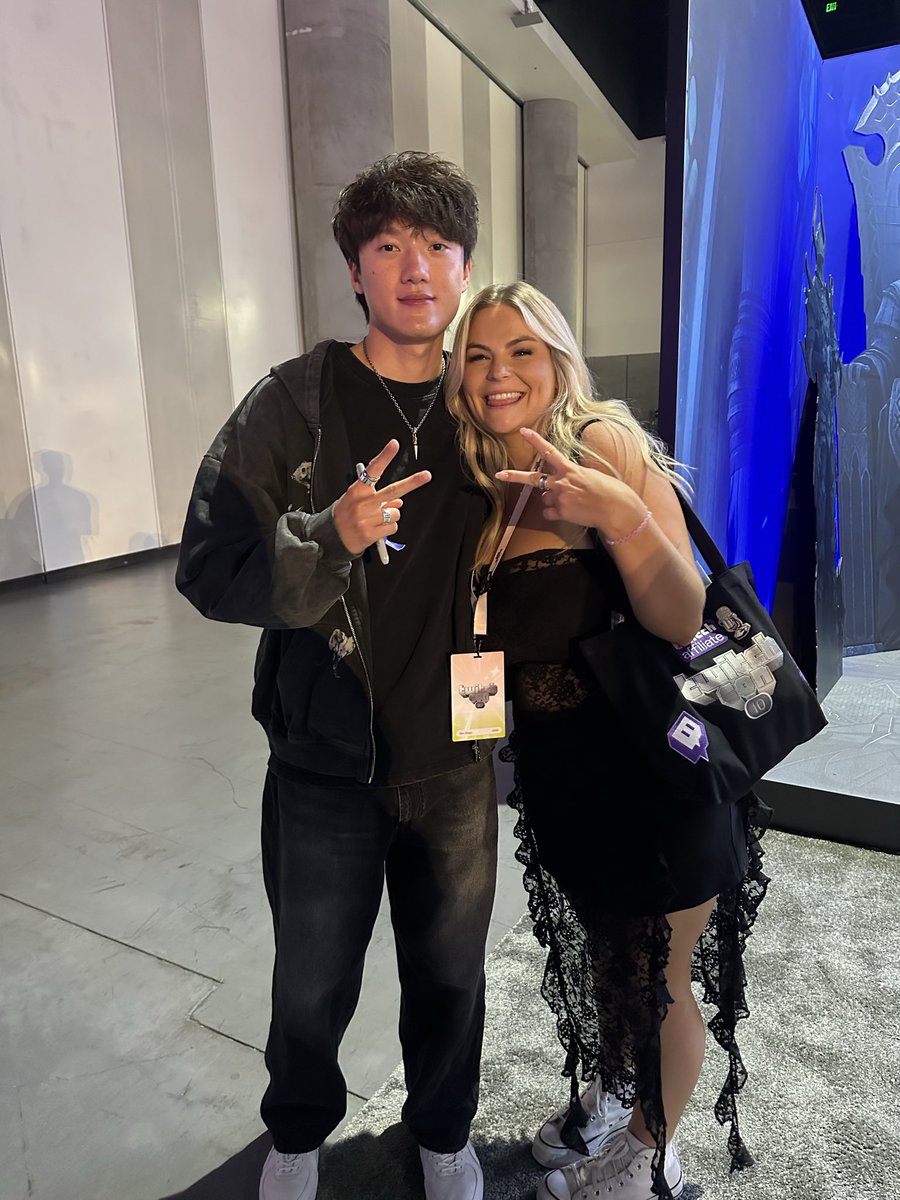 iamjentwitch's tweet photo. Vegas 2023 > San Diego 2025 

#Twitchcon2025 https://t.co/StfYFdiznr