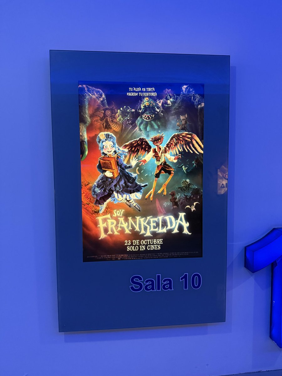 Tuve la oportunidad de ver #SoyFrankelda y la verdad fue tremenda obra de arte !! Si no la han visto y son fans de la animación y el Stop Motion, vayan a verla pero YAAA! 💙🫶 

#frankeldasbookofspooks #stopmotion #animation #Mexico