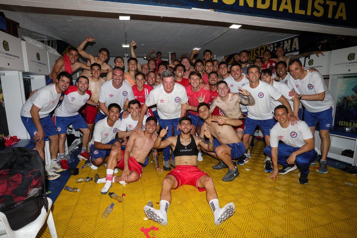 #AAAJ ACÁ ESTÁAAAA EL FINALISTAAAAAAA 🏆