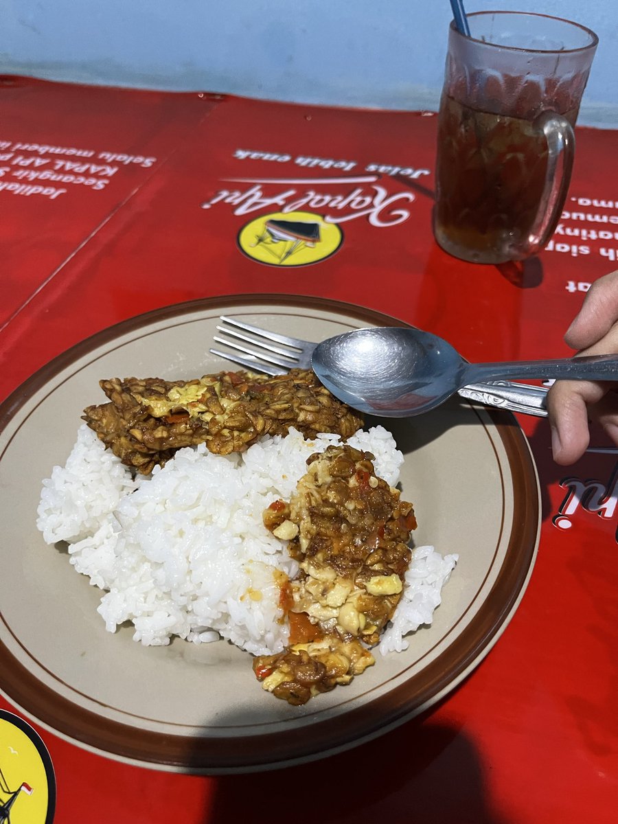 █▬█ █ ▀█▀ tweet media