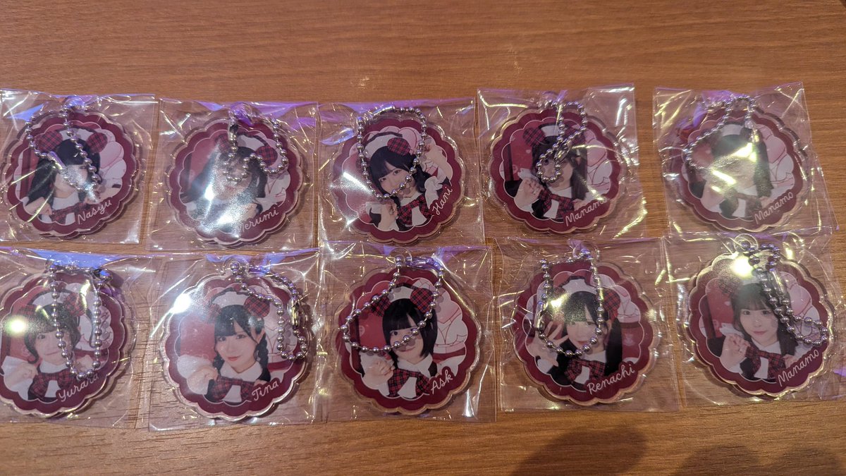 あっとほぉーむカフェ 心斎橋PARCO 
トレーディングキーホルダー

(譲)なしゅ　めるみ　はに　まなも×3　ゆらら　じゅな　あすく　れなち
(求)あずさ
※敬称略

1on1トレードでお願いします。
大阪お屋敷手渡し希望です。
検索からでもお気軽にお声がけ下さい。