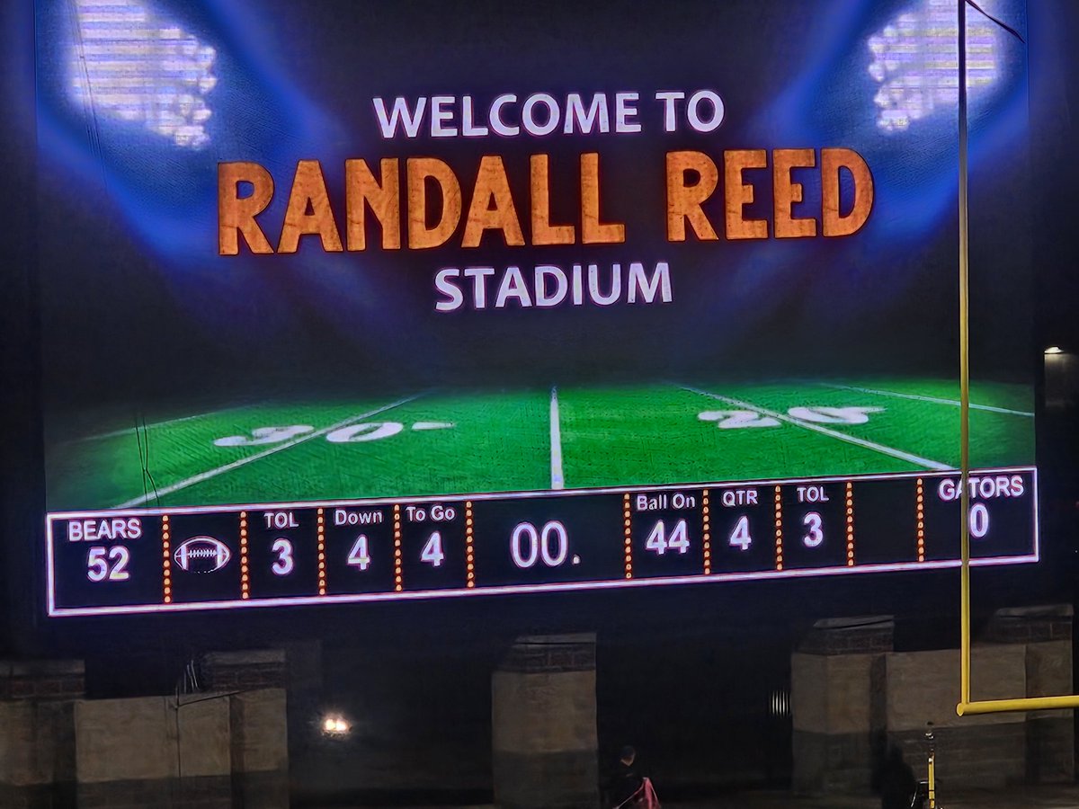 Amazing Texas Football by the <a href="/MHSBearFB/">MHS Bear Football</a> team! Congrats on another big win tonight!