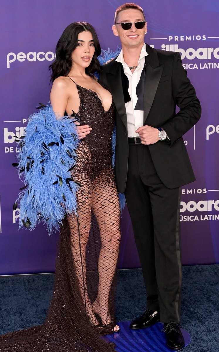 Diario_Cambio's tweet photo. 💘🎶 ¡Robándose todas las miradas! 

Así se lucieron Kenia Os y Peso Pluma en su esperada aparición en la alfombra de los Billboard Latin Music Awards

📸 EstiloDF

#diariocambio #Puebla @keniaos https://t.co/XcSbRsajV5