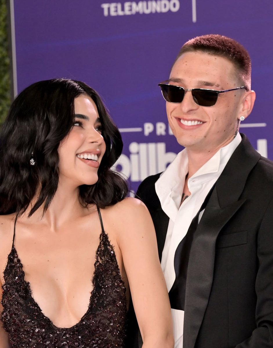 Diario_Cambio's tweet photo. 💘🎶 ¡Robándose todas las miradas! 

Así se lucieron Kenia Os y Peso Pluma en su esperada aparición en la alfombra de los Billboard Latin Music Awards

📸 EstiloDF

#diariocambio #Puebla @keniaos https://t.co/XcSbRsajV5