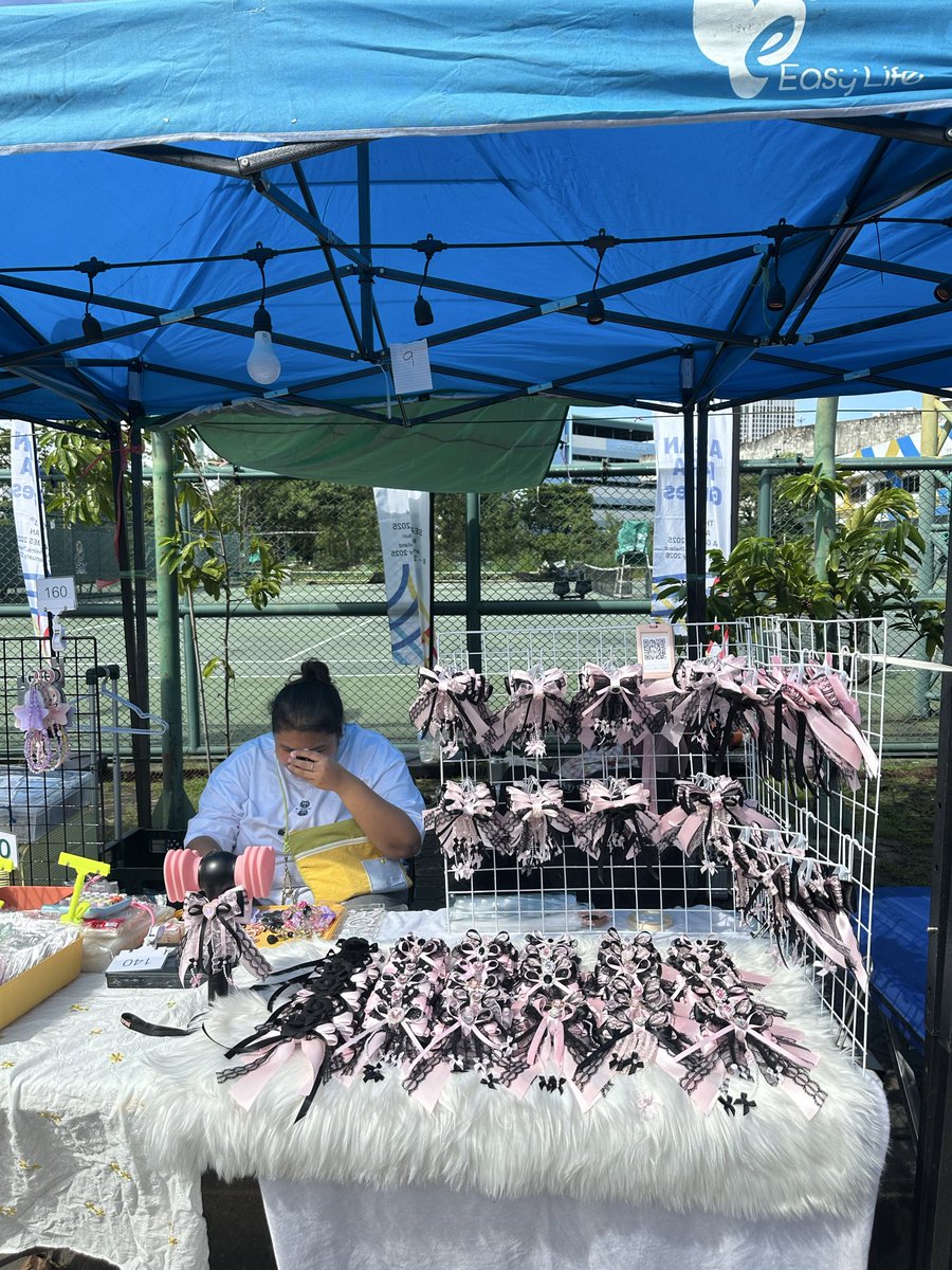 🎀โบว์ติดแท่งไฟ   🎀
📌📌นัดรับฝั่งประตู1  
ข้างๆสนามเทนนิส ล็อค👉เลขที่9

♥️วันที่24-25-26♥️

👉100฿ ทุกชิ้น 🎀
✅นัดรับ10โมงเช้า-6โมงเย็น

#BLACKPINK
 #DEADLINE_IN_BANGKOK #BLACKPINK_DEADLINE_IN_BANGKOK