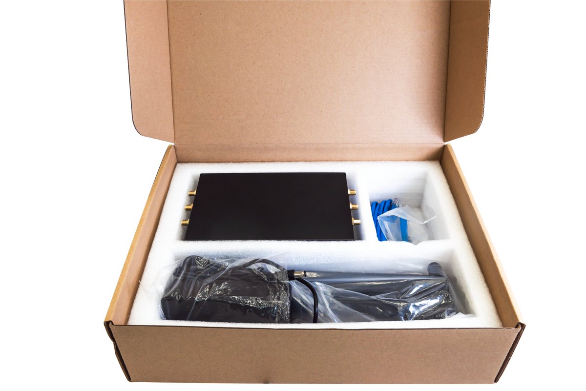 jolinzhou4's tweet photo. 🚀Introducing the all-new BPI-R4-4G Router Set - your complete Wi-Fi 7 solution is here!

✅ BPI-R4-4G flagship router
✅ BE14 performance module
✅ Dual cooling system
✅ Industrial metal case
✅ 6x Wi-Fi 7 antennas
✅ Full accessory ki
#BPIR4 #WiFi7 #RouterUpgrade #NextGenWiFi https://t.co/nhwMJ0YBtM