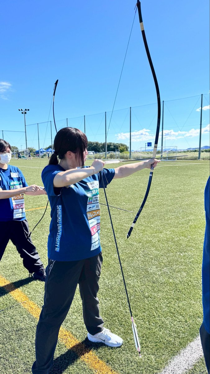 shikoku_kyudo's tweet photo. 【イーグレッツ運動会】
10/13にイーグレッツサポーターズメンバーの皆さん、一般の方、子どもたちと一緒に運動会をしてきました！どのチームも白熱したバトルが繰り広げられており、大変おもしろい展開となりました！また、同時に弓道部で半弓体験も行いました🏹 https://t.co/wBdndR8bOl