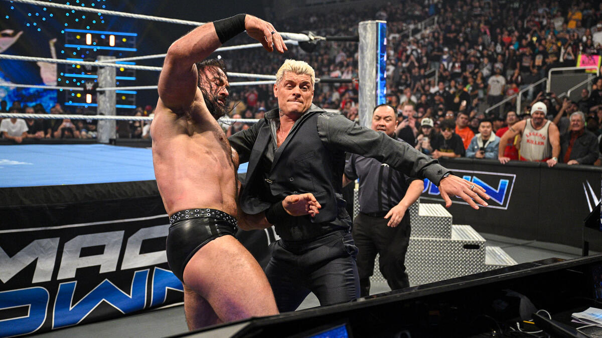 Scottie Hottie. 〢 NOT @DMcIntyreWWE tweet media