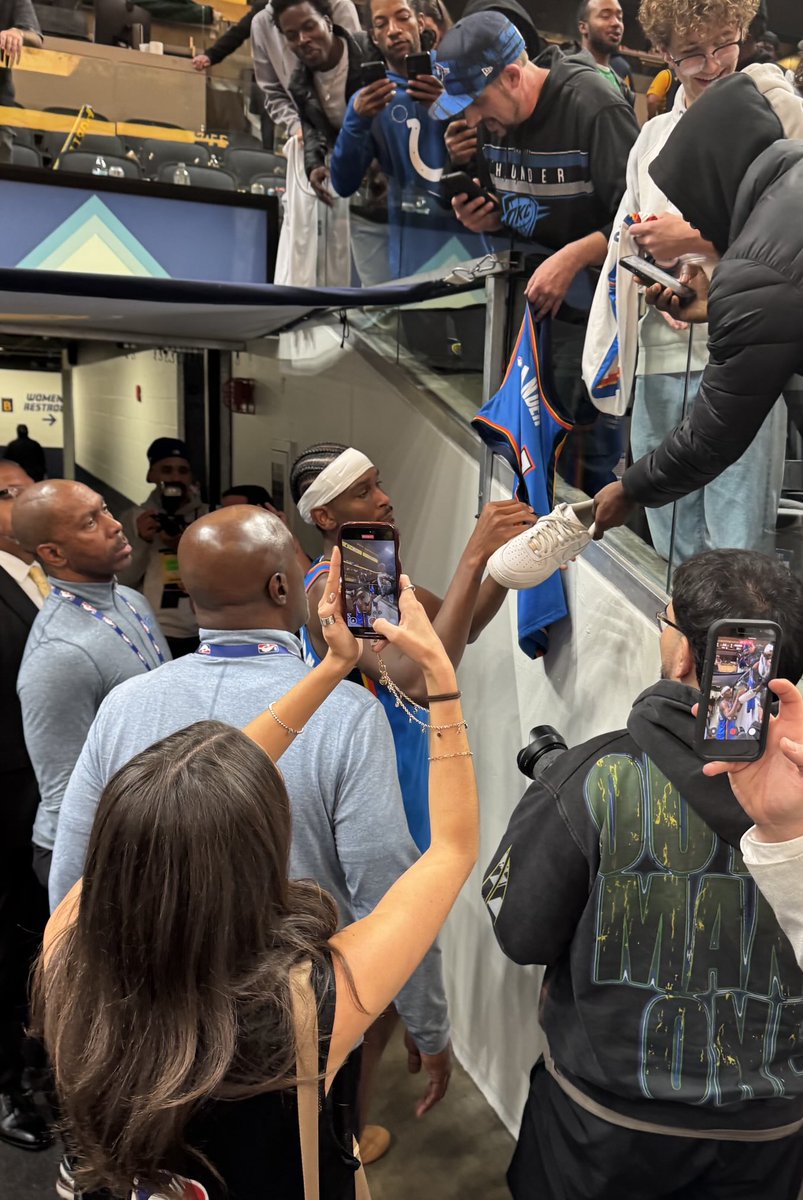 NickAGallo's tweet image. A second-straight double-OT victory in hand, Shai Gilgeous-Alexander just stopped to sign autographs on the way to the locker room in Indiana after his career-high 55-point night: