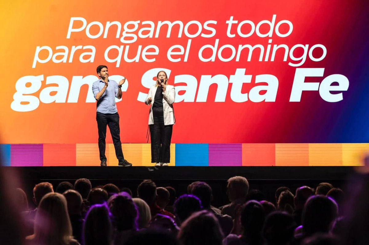 GiScaglia's tweet image. Empezamos caminando la provincia, escuchando a los santafesinos que nos pedían algo simple y enorme: que los cuidemos, que los defendamos.

Hoy siento orgullo de lo que somos y de todo lo que logramos juntos. Orgullo de nuestra educación, de nuestras obras, de nuestra seguridad,…