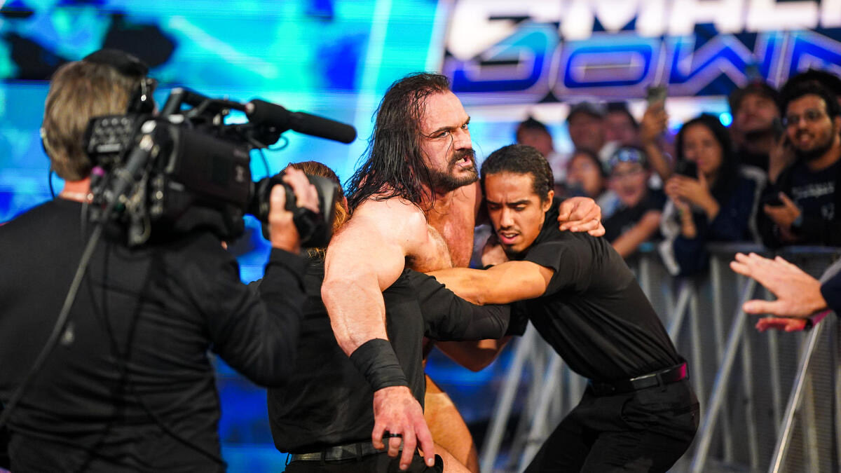 Scottie Hottie. 〢 NOT @DMcIntyreWWE tweet media