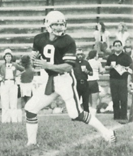 RavensFlyOnHigh's tweet image. Oct. 23, 1982 – Terry Torline runs for a 36-yard TD and throws a 40-yard TD pass to Dave Hill in No. 15 BC’s 35-7 win at MidAmerica Nazarene.
