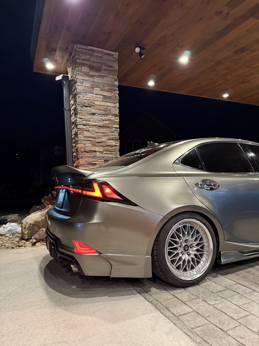 millennium jade is300 🐉🙂‍↕️