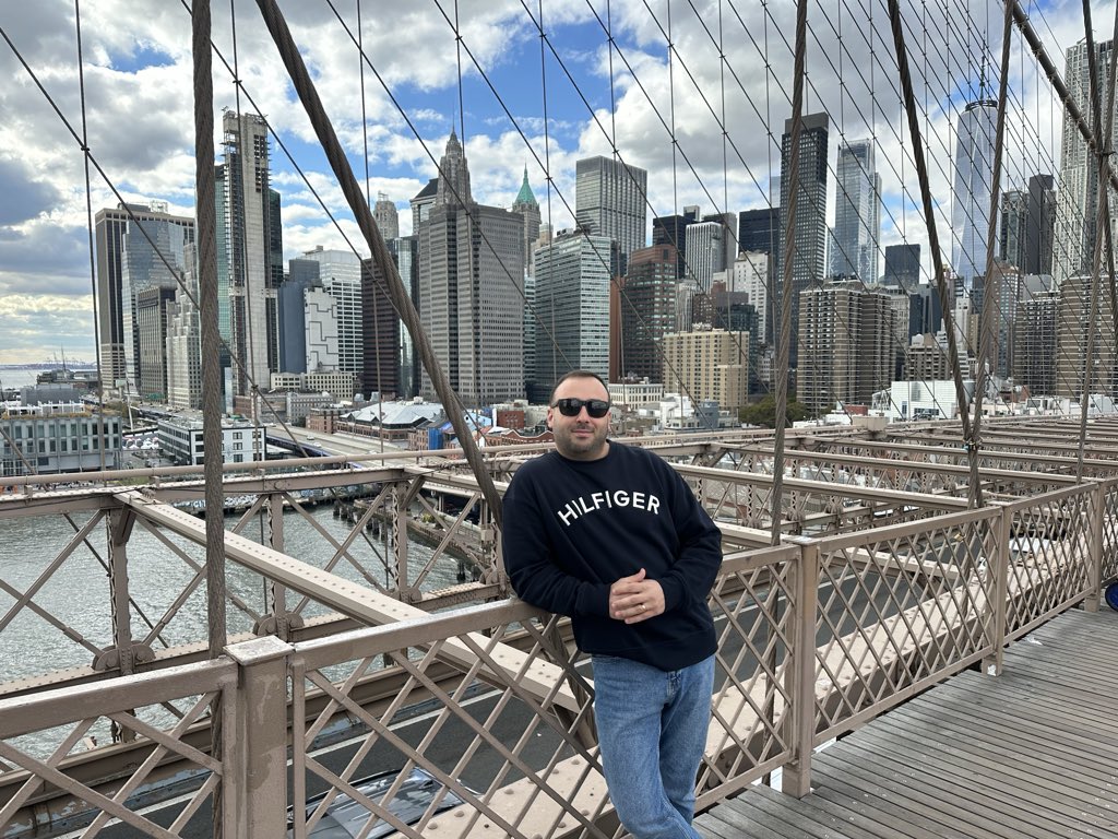 oksagaltici's tweet image. 🌆 From DUMBO to Manhattan — a perfect walk across the Brooklyn Bridge 🏙️✨one bridge, endless views 😎🌇
#Dumbo #Brooklyn #BrooklynBridge #Manhattan #newyork #newyorkcity #USA #usatoday #dumbobrooklyn #broklynbridge🌉 #nyc🗽 #nyc #nycphotography #nyc_highlights