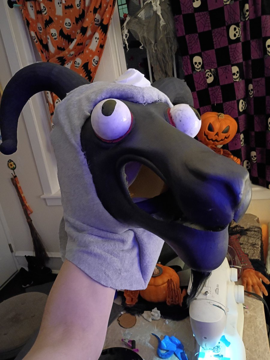 Computercream's tweet photo. What he looks like so far, just gotta do a few more touch ups around the face, paint the hair bit thing and add the mouth. 

#Fallout76 #Fallout #Sheepsquatch https://t.co/rrNuE4B12W