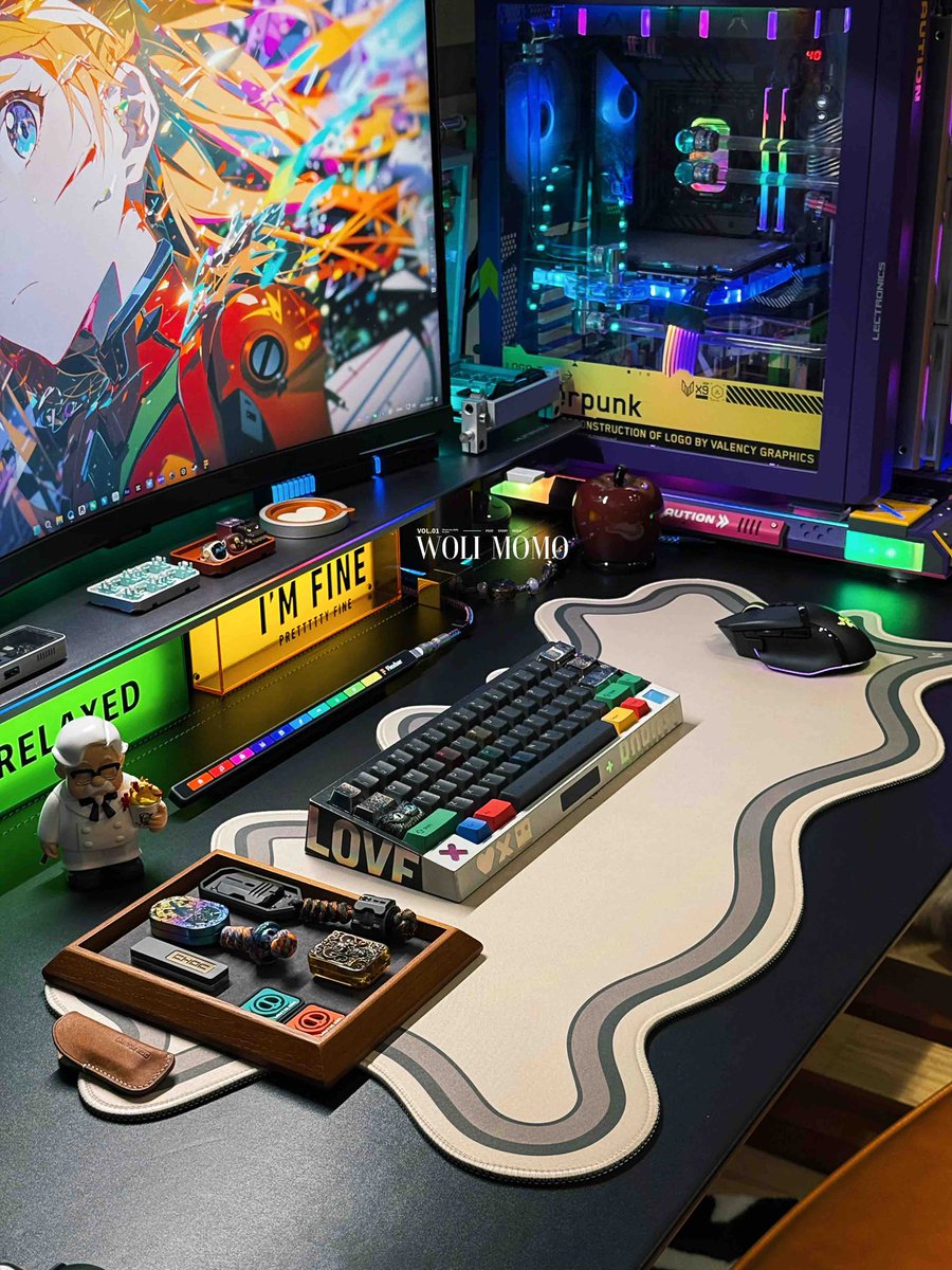 eniacelec's tweet image. Think the Touch Bar is gone? Think again.

Apple retired it, but we revived the idea — and made it better. Say hello to FlexBar: a customizable touchscreen keyboard for macOS, Windows, AND Linux.（cr:沃利MoMo）

#FlexBar #TouchBar #Gadget #desksetup #CoolTech