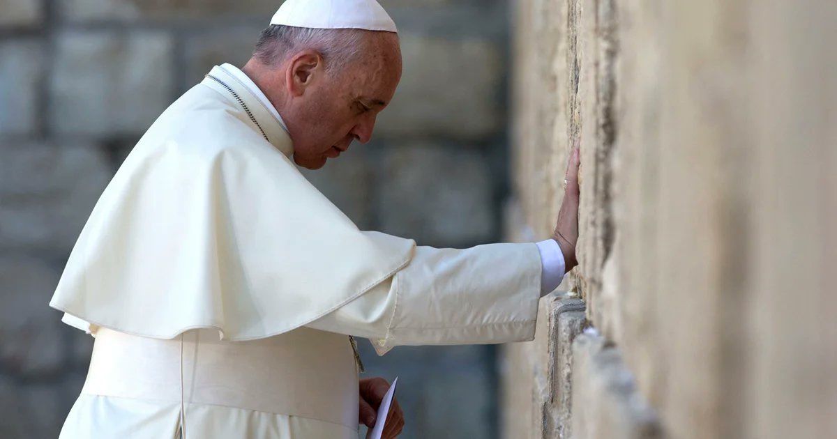 Hey Catholics, you seem to be so comfortable attacking the guy on the left, but you won’t mention the one on the right doing the exact same thing. 

Either both are holy, or both are satanic. Make up your little anti-Semitic minds you uneducated bitches.
