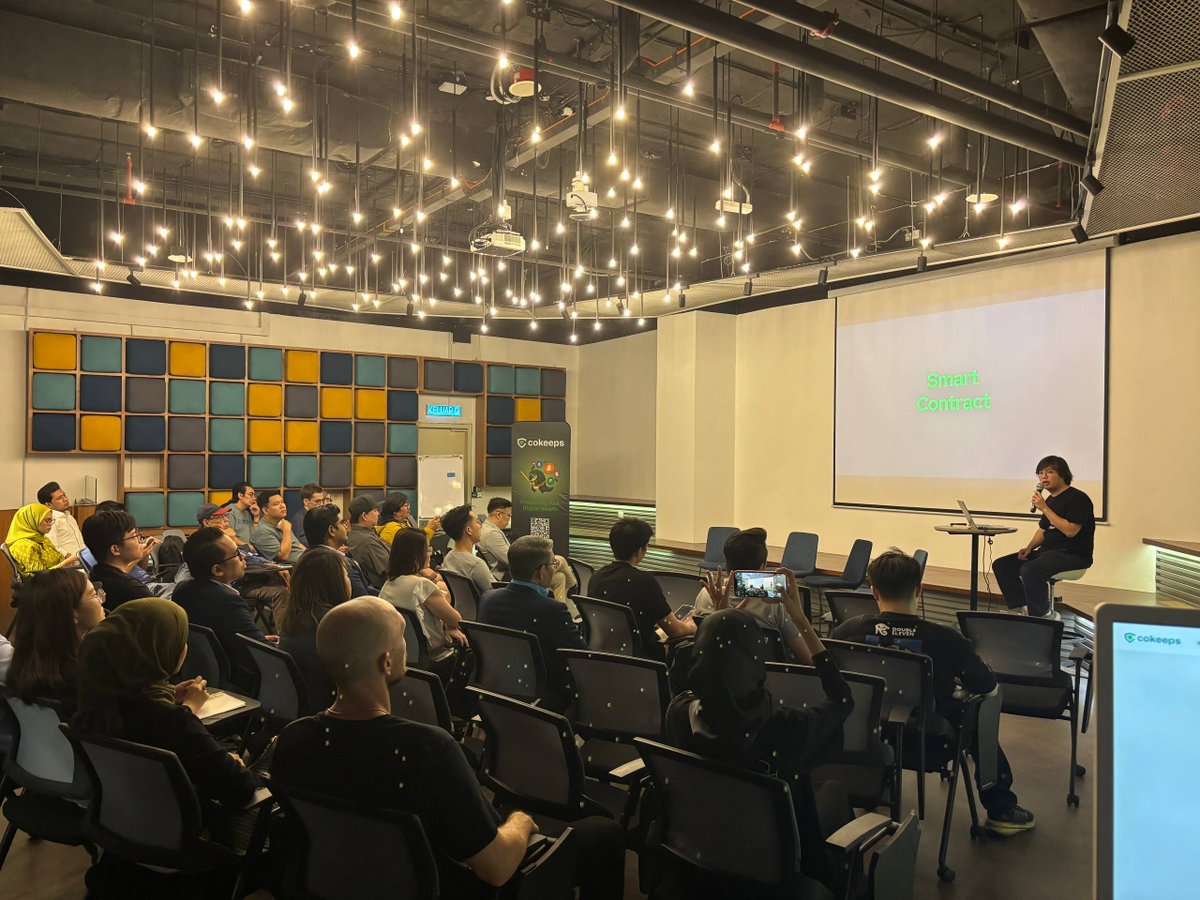 ccacc_hub's tweet image. Grabbed some solid insights (and lunch 😋) yesterday  at CoKeeps’ Institutional to Retail Solutions! Love how the talks connected the dots between institutions and retail — RWA, staking, custody, decentralised ID… all coming together for real adoption. #Web3MY #CryptoCommunity