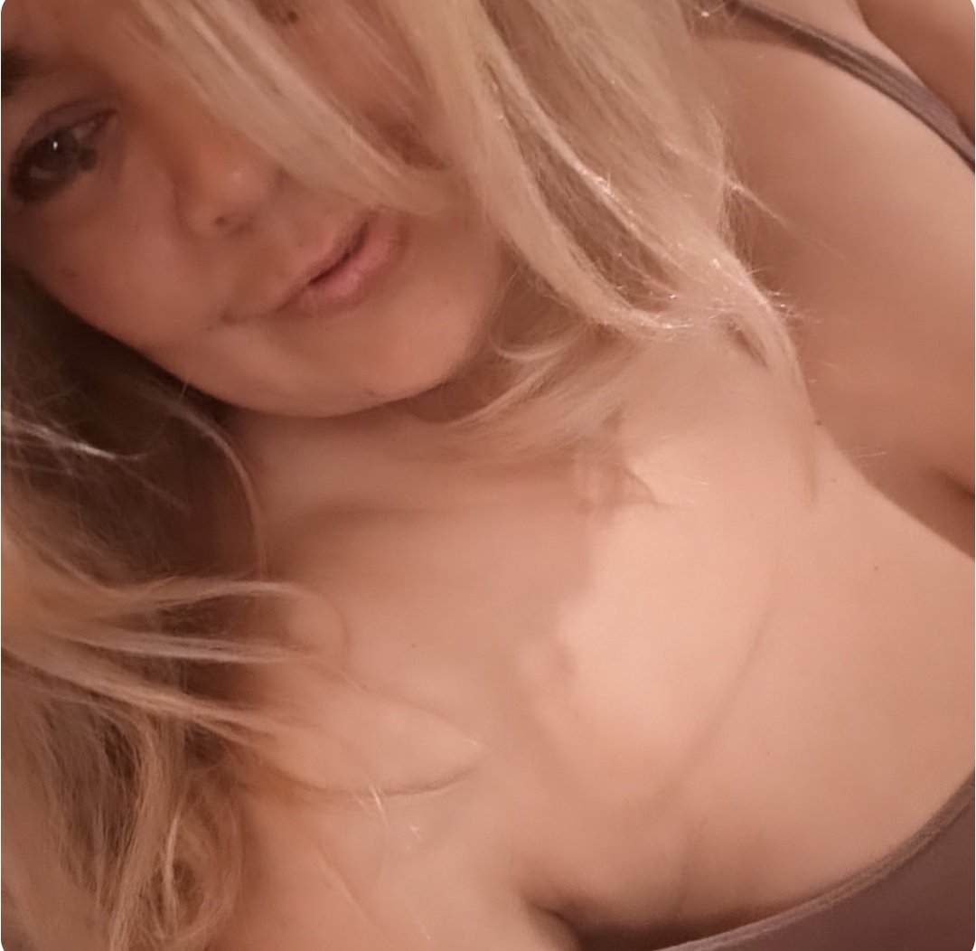 Estoy disfrutando el ruido de la lluvia 🌨️☔