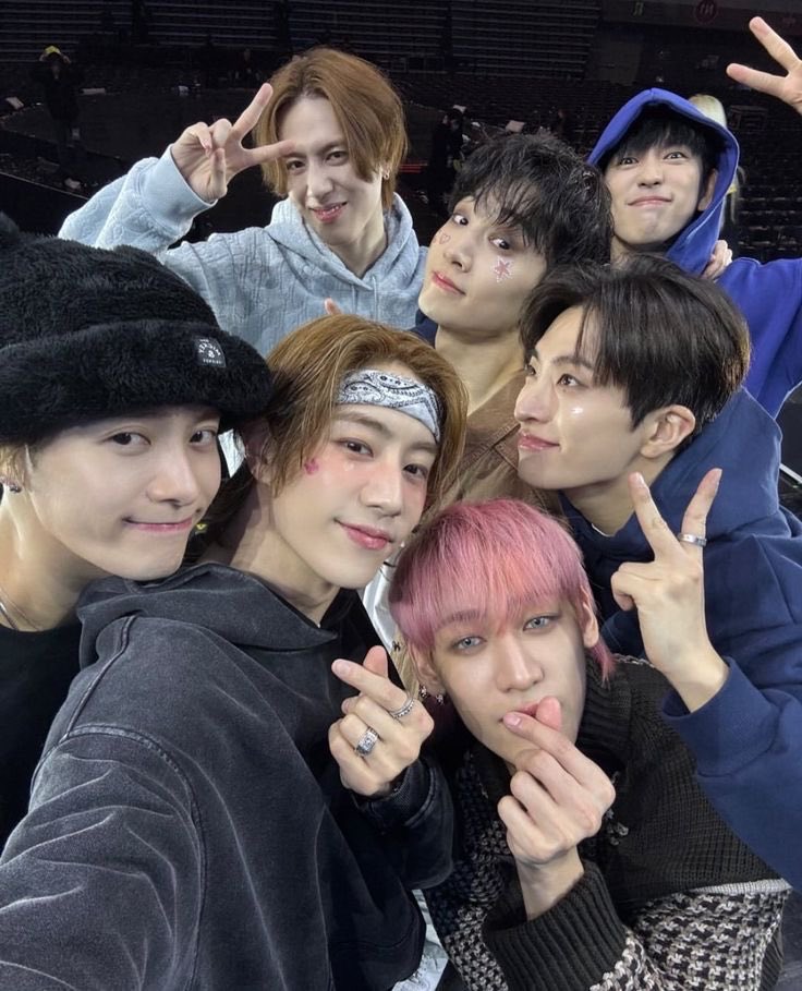 i vote for #GOT7 on #2025MAMAVOTE