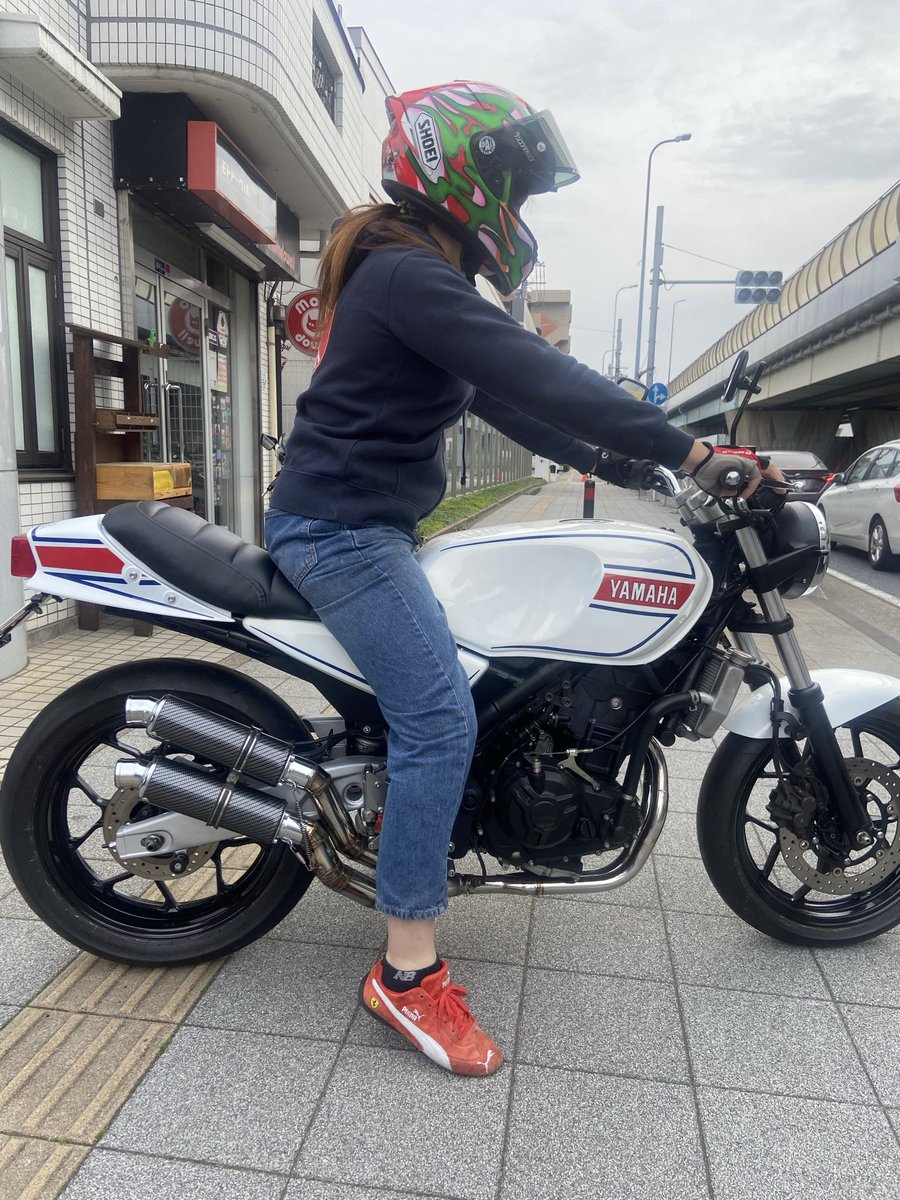 motodowell's tweet image. 『さよならRZ-25』
予定台数33台達成しました。
抽選ハガキの応募、実は4046枚来ておりました…。(ダブりと封書、定形外はカウントせず)
「プレゼント」じゃないのに、ヨンセン!?…