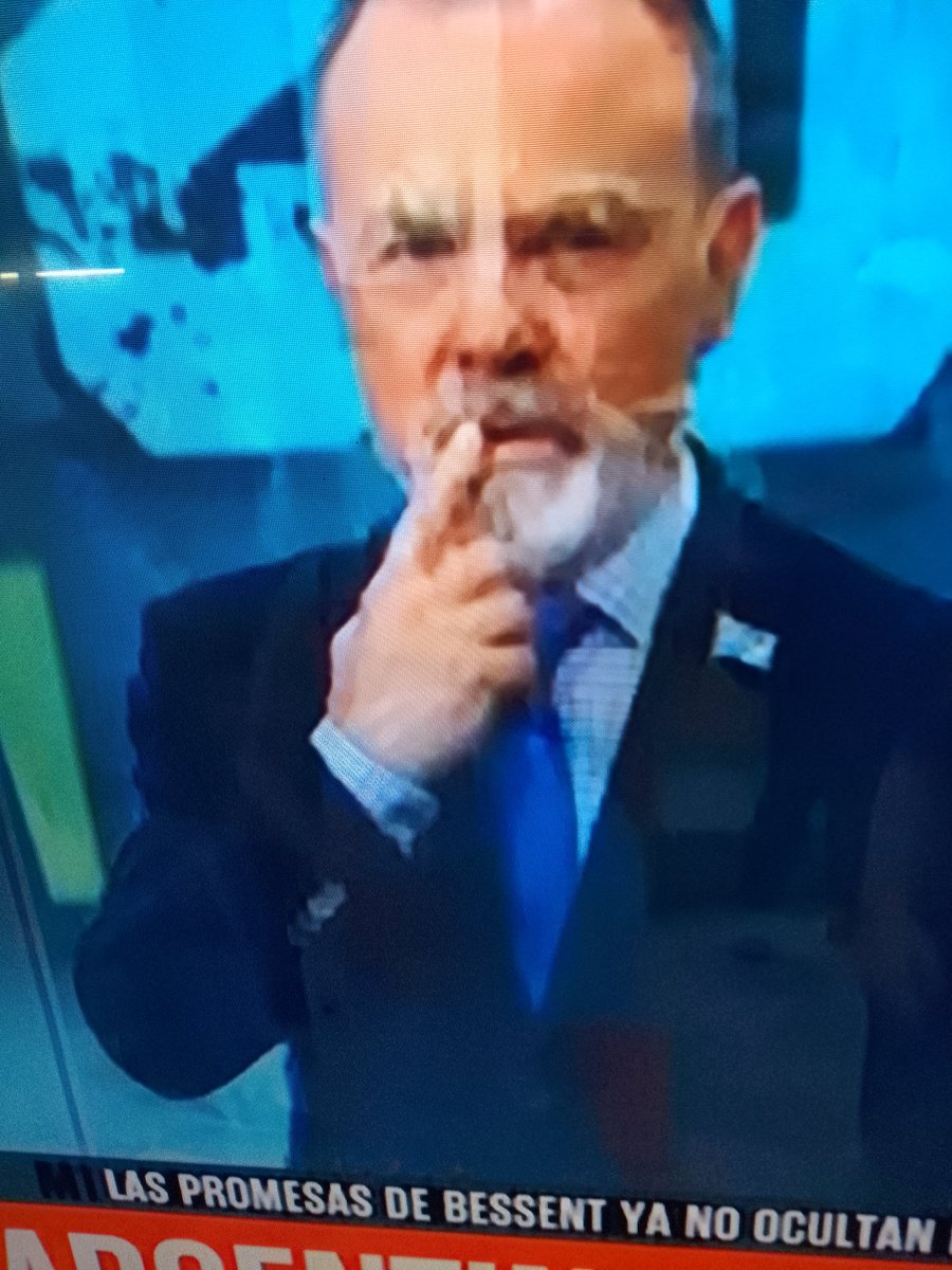 peirano_gu73923's tweet photo. "MIREN LO QUE DIJO ESTA VERDADERA BESTIA KARINA VAZQUEZ QUE USA EL NOMBRE DE @KarenReichardt1  DE LOS BONAERENSES":
"LOS QUE NO NOS VOTAN A NOSOTROS SON ENFERMOS MENTALES"
"O SEA BONAERENSES TOMEN NOTA SI  NO VOTAN A KAREN REICHARDT ES POR QUE USTEDES BONERENSES SON "ENFERMOS https://t.co/nCGIuiqXzx