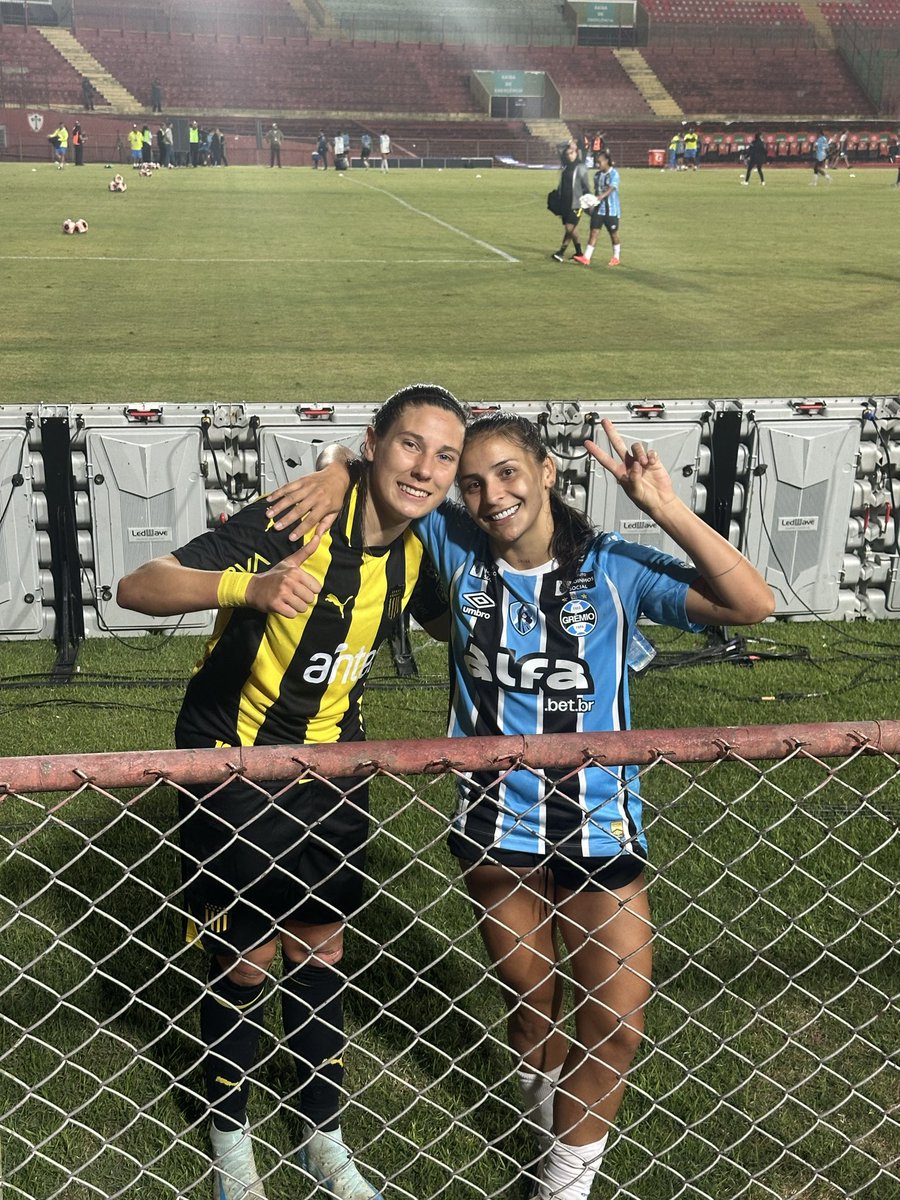 Farias e Arrieta, eu amo vcs, entendam!