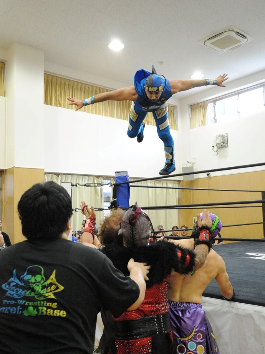 10月5日・調布はあとふるホール大会のツイキャスプレミア配信の配信チケットは2500円で↓のリンク先で11月9日まで販売しております。
ご購入後14日間ご視聴頂けますので是非ご利用ください。

twitcasting.tv/c:secretbase20… 

ハポンvsメヒコ！
ハロウィンな調布大会を是非ご視聴ください！
#pw_secretbase