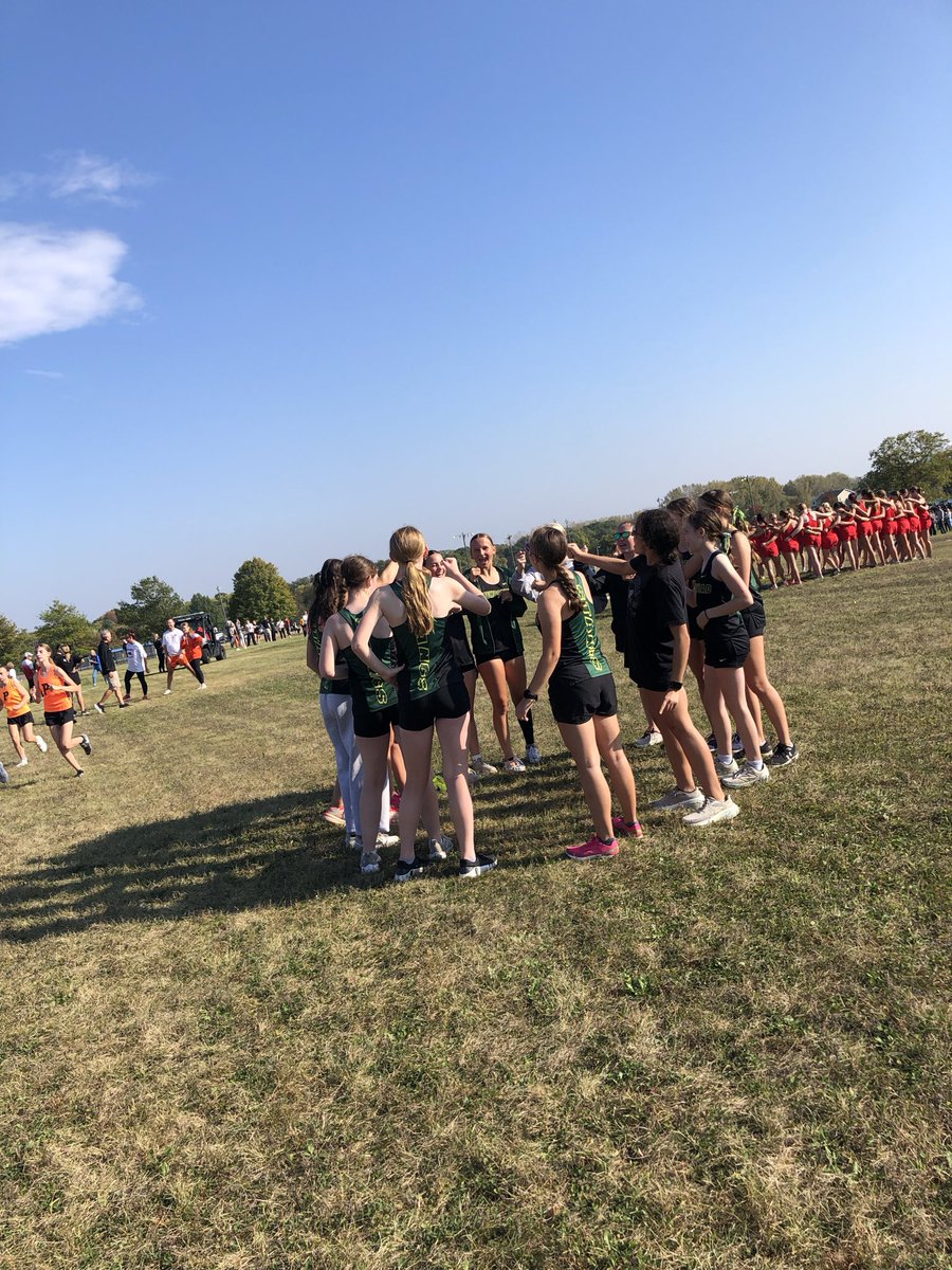 hempstead ladies XC tweet media