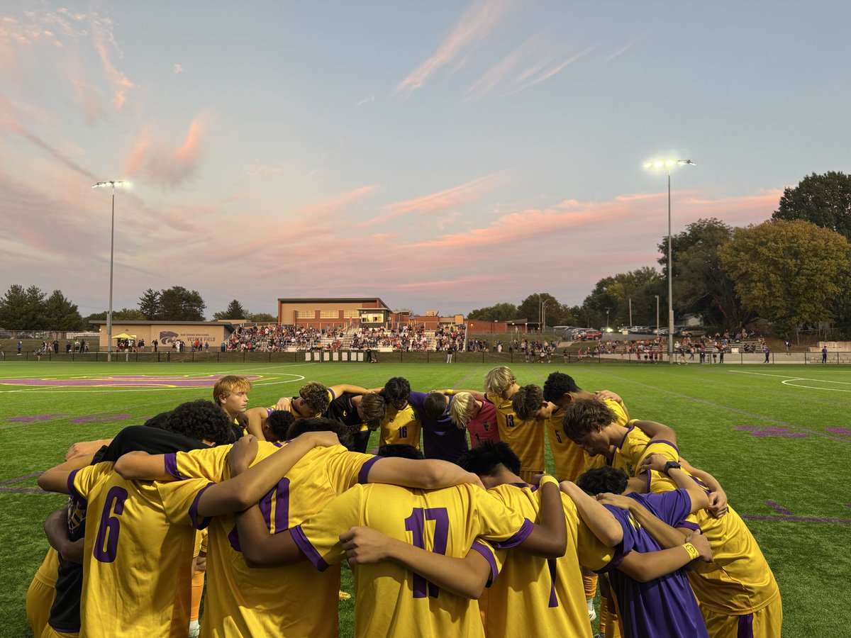 Blue Springs Boys Soccer tweet media