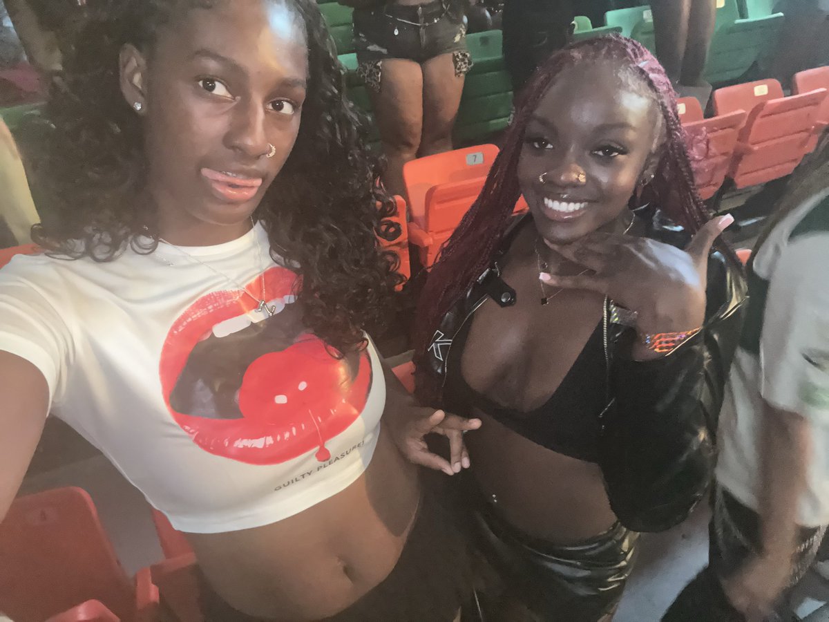 #Bragglive 
Famu homecoming 🫶🏾💚