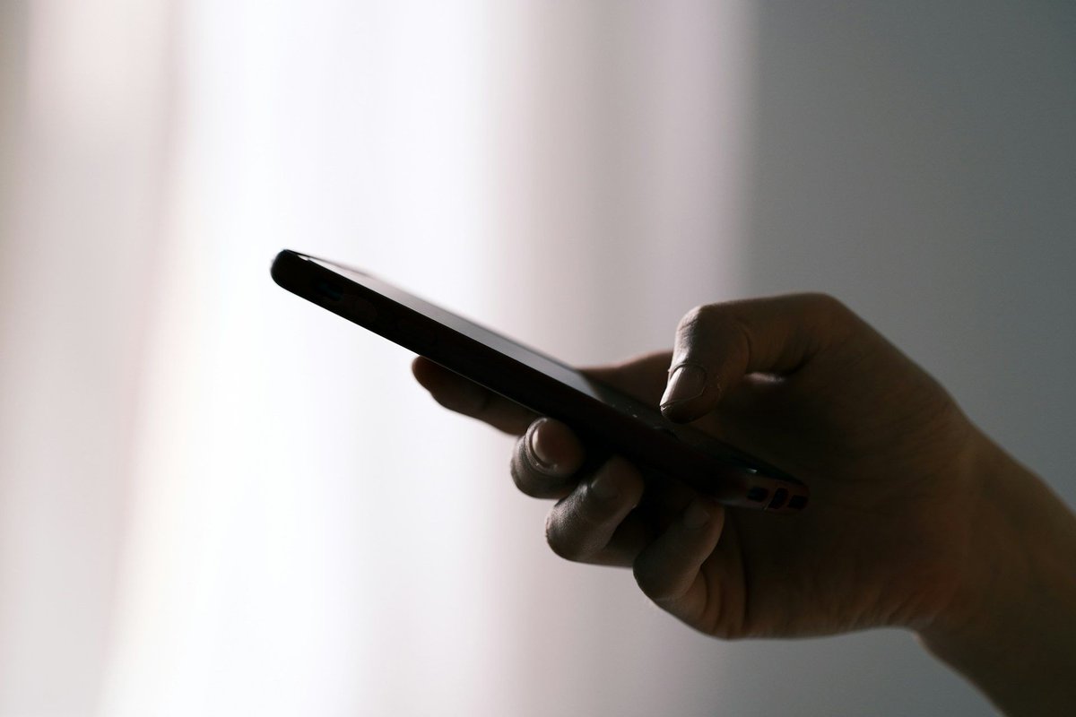swifttechllc's tweet image. ZDNet | Scam texts net over $1 billion for cyber gangs - how to avoid their traps tinyurl.com/3mmjuxwa