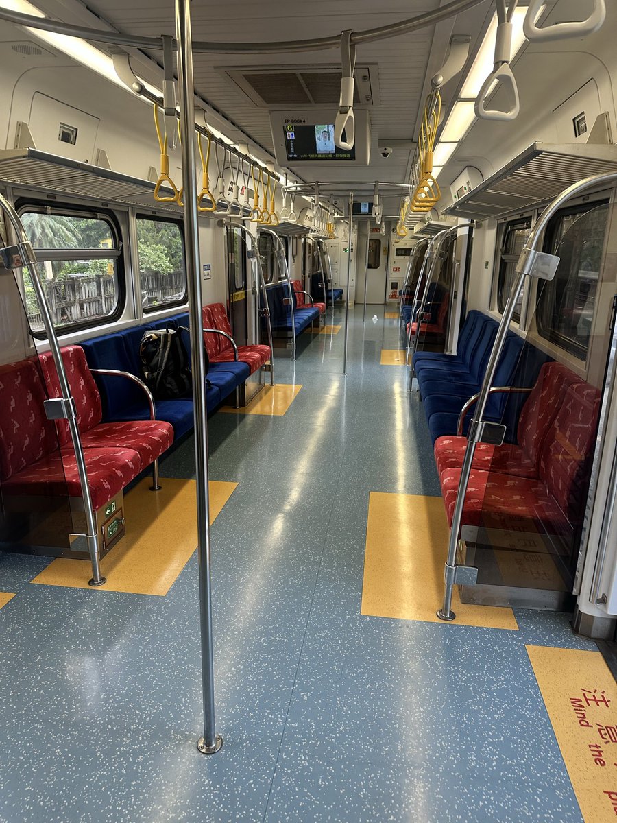 HME2002's tweet image. 這是包車了 #外澳
